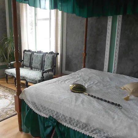 Manor Проживание в семье *