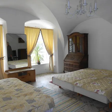Проживание в семье Manor Сауэ